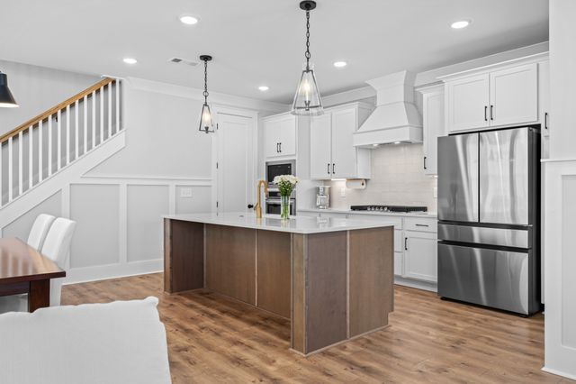 1043 Braidwood Ln, Franklin, TN 37064