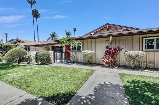1784 E Commonwealth, Fullerton, CA 92831