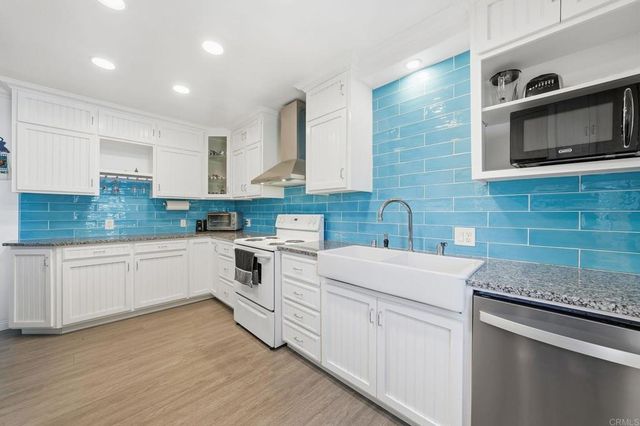 1400 S Juniper Street, Escondido, CA 92025