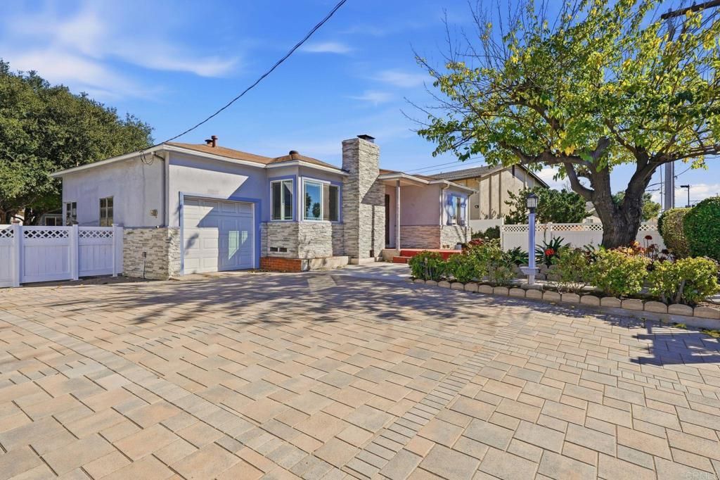 1400 S Juniper Street, Escondido, CA 92025