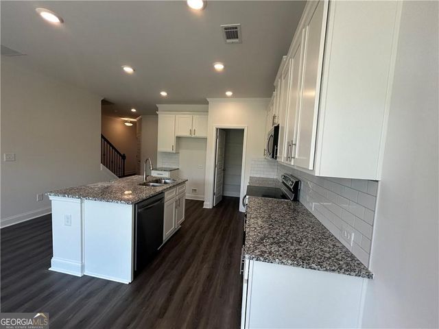 3853 Billabong Trail 113, Gainesville, GA 30506