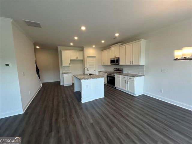 3853 Billabong Trail 113, Gainesville, GA 30506