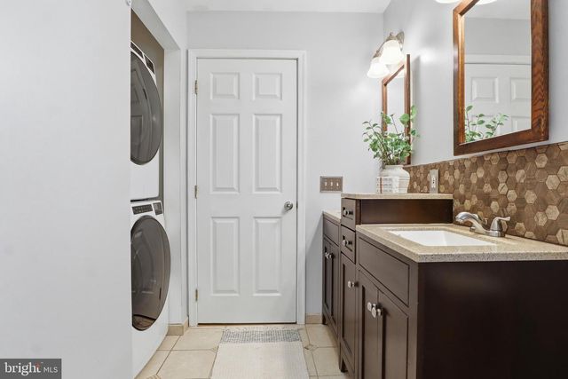 408 MAIN ST, Delta, PA 17314