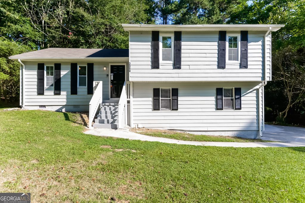 3080 Chippewa Drive, Rex, GA 30273