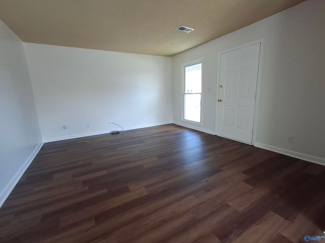 6206 Friar Tuck Circle C, Huntsville, AL 35806