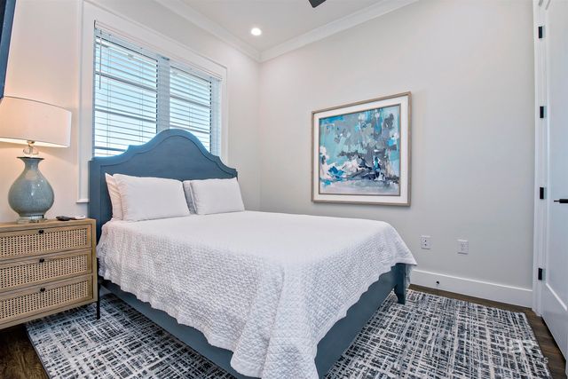 815 Kingston Lane, Gulf Shores, AL 36542