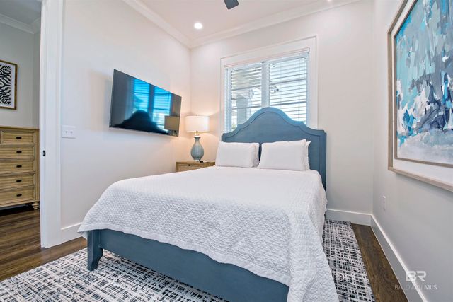 815 Kingston Lane, Gulf Shores, AL 36542