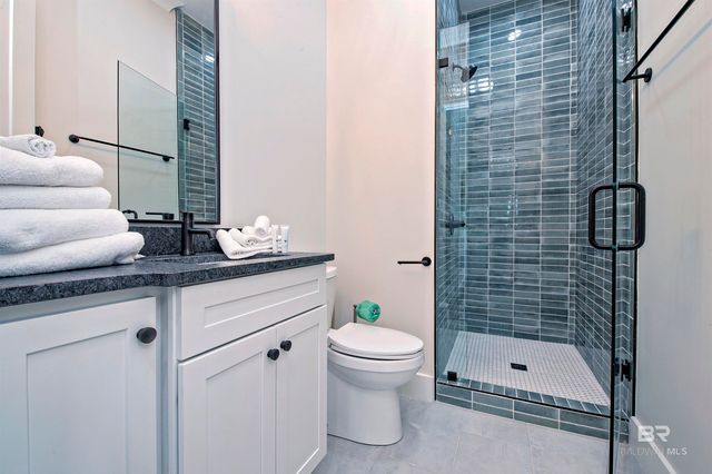 815 Kingston Lane, Gulf Shores, AL 36542