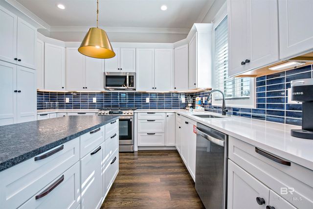 815 Kingston Lane, Gulf Shores, AL 36542