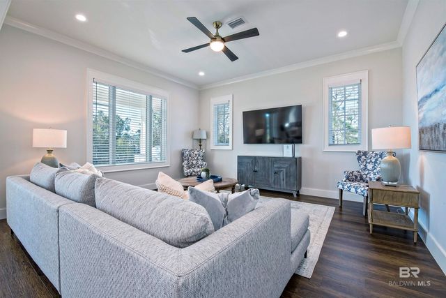 815 Kingston Lane, Gulf Shores, AL 36542