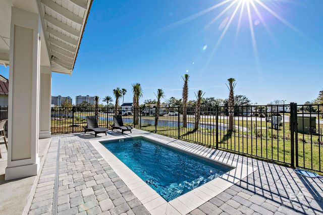 815 Kingston Lane, Gulf Shores, AL 36542