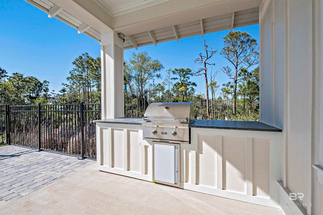 815 Kingston Lane, Gulf Shores, AL 36542