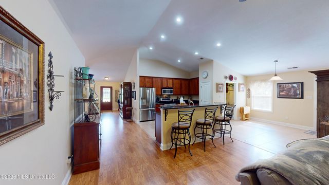 2861 S Hartland, Southaven, MS 38672
