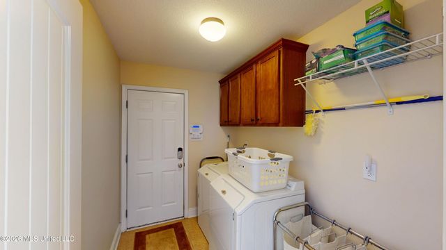 2861 S Hartland, Southaven, MS 38672