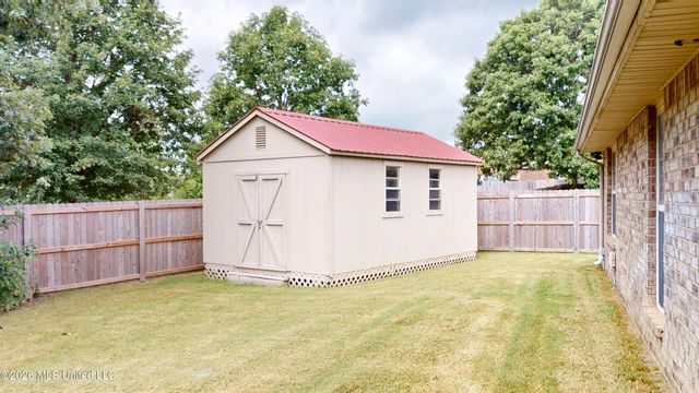 2861 S Hartland, Southaven, MS 38672
