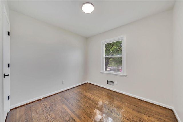678 E Augusta AVE, Vinton, VA 24179