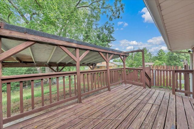 678 E Augusta AVE, Vinton, VA 24179
