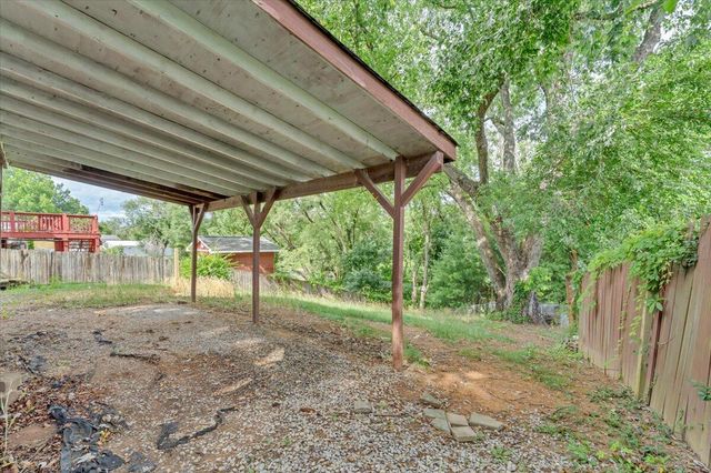 678 E Augusta AVE, Vinton, VA 24179