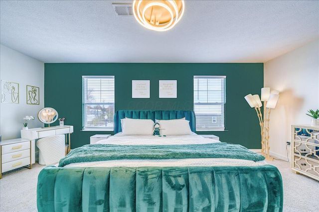 1518 Forbes Avenue, Columbus, OH 43228