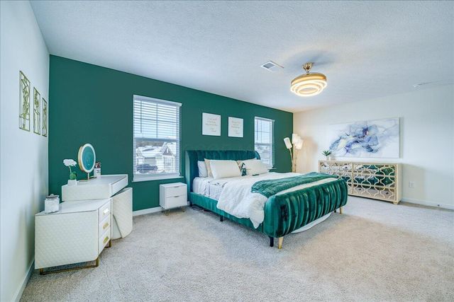 1518 Forbes Avenue, Columbus, OH 43228