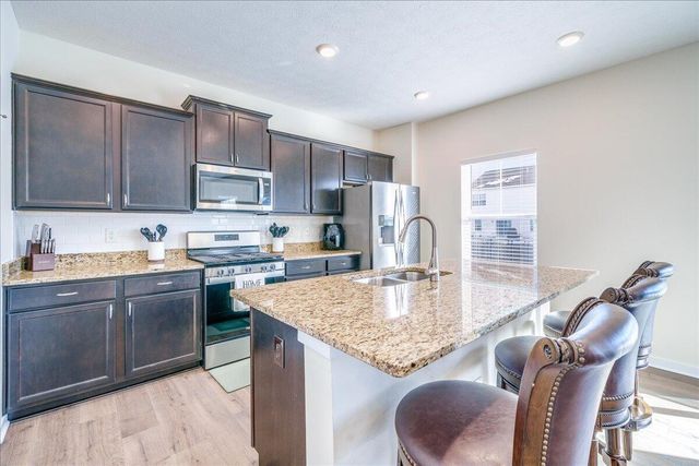 1518 Forbes Avenue, Columbus, OH 43228