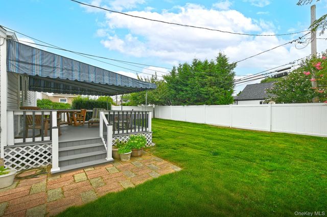 3642 Lark Street, Levittown, NY 11756