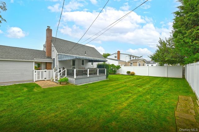 3642 Lark Street, Levittown, NY 11756