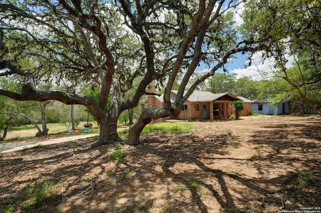 145 FLAT ROCK DR, Boerne, TX 78006