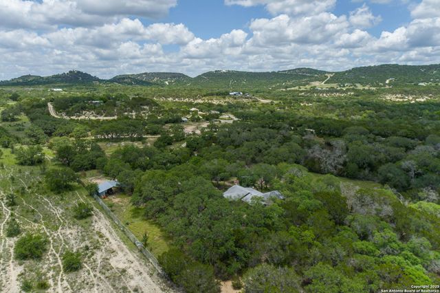 145 FLAT ROCK DR, Boerne, TX 78006