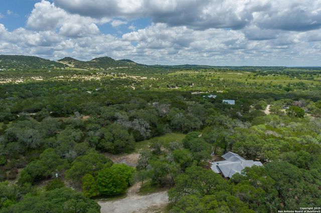 145 FLAT ROCK DR, Boerne, TX 78006