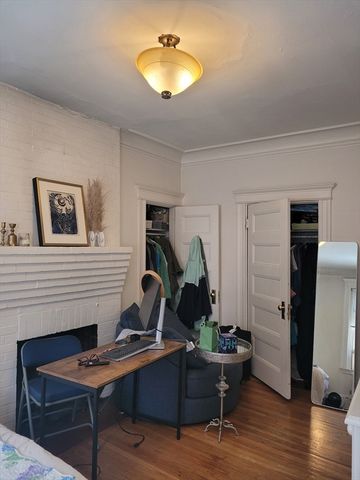 41 Revere 3, Boston, MA 02114