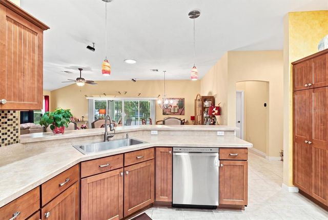 438 TROY LOOP, The Villages, FL 32162