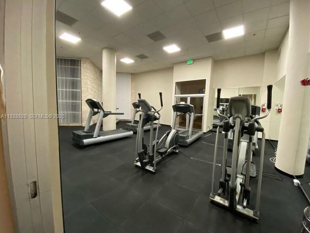 5161 Collins Ave 1701, Miami Beach, FL 33140