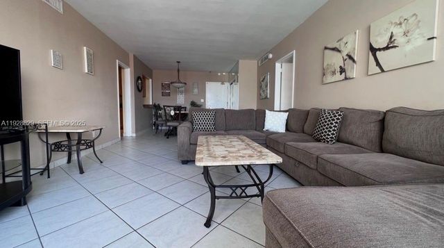 5161 Collins Ave 1701, Miami Beach, FL 33140