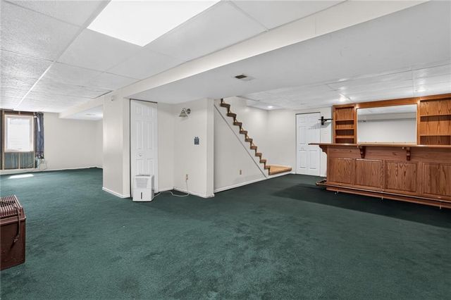 10425 N Campbell Court, Kansas City, MO 64155