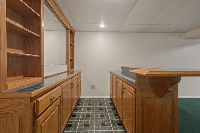 10425 N Campbell Court, Kansas City, MO 64155