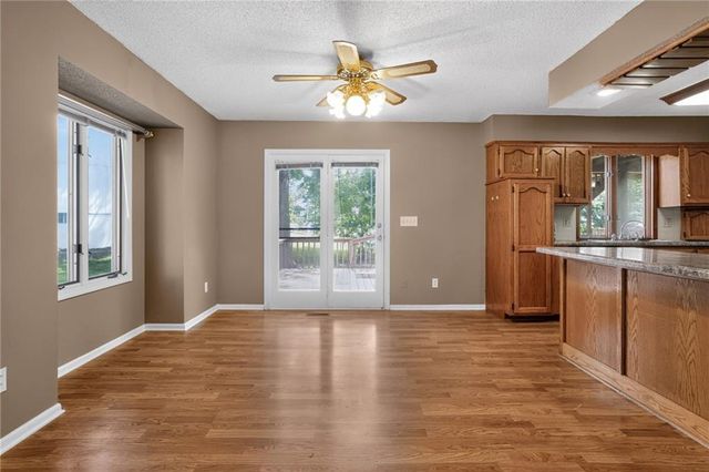 10425 N Campbell Court, Kansas City, MO 64155
