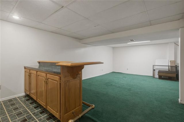 10425 N Campbell Court, Kansas City, MO 64155