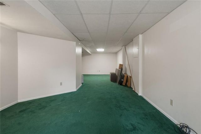 10425 N Campbell Court, Kansas City, MO 64155