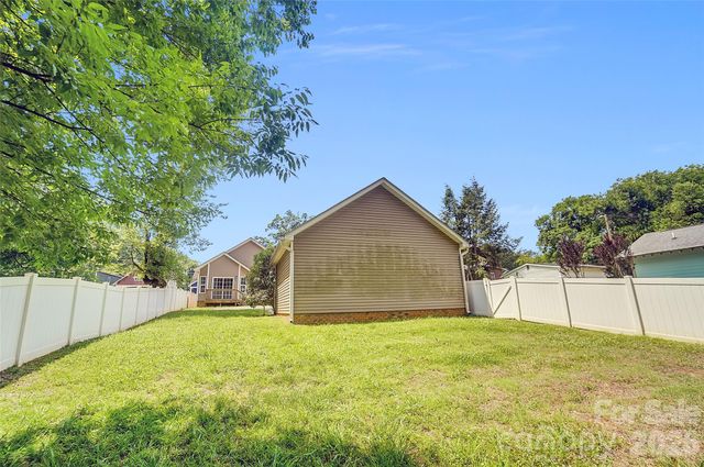 309 Mill Road, Charlotte, NC 28216