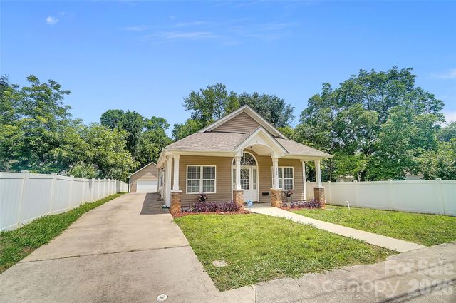309 Mill Road, Charlotte, NC 28216