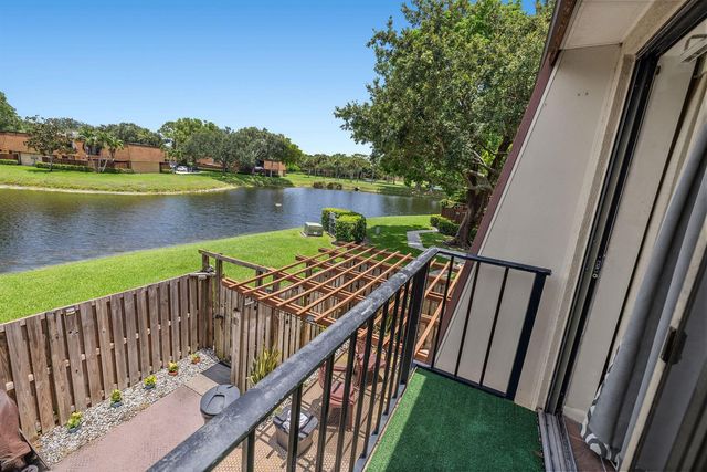 3024 30th Lane B LOT 147, Greenacres, FL 33463