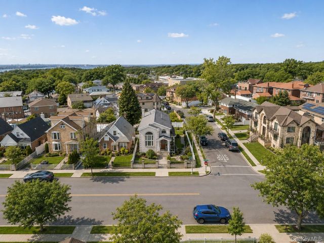 245-71 61st Avenue, Little Neck, NY 11362