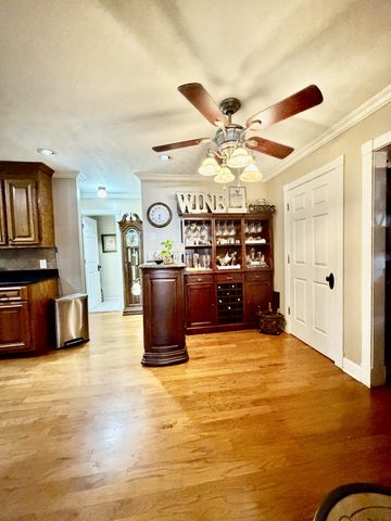 1051 Alex Dr, Lawrenceburg, TN 38464