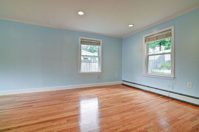 30 Thayer Ave 30, Weymouth, MA 02188