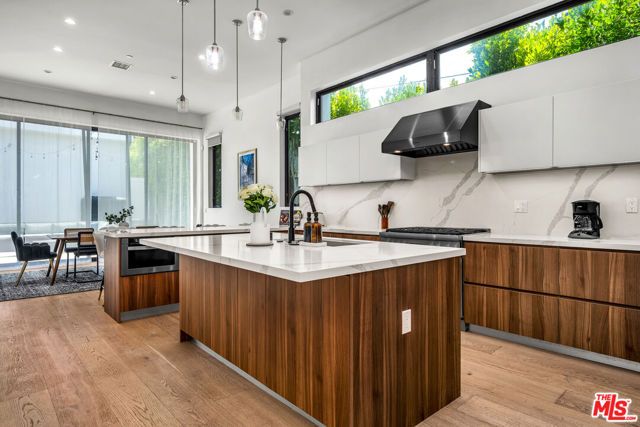 12136 Clarkson Road, Los Angeles, CA 90064