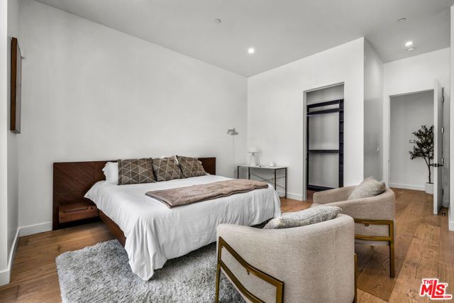12136 Clarkson Road, Los Angeles, CA 90064