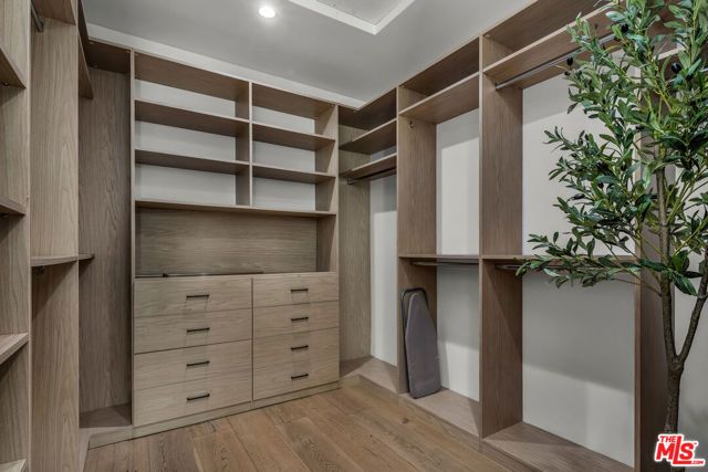 12136 Clarkson Road, Los Angeles, CA 90064