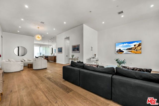 12136 Clarkson Road, Los Angeles, CA 90064