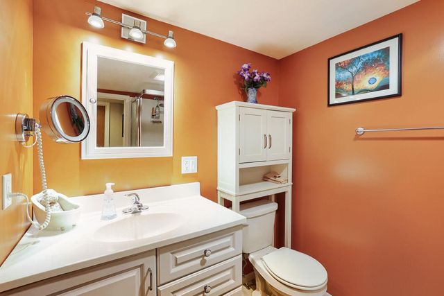 500 Sumter Avenue S, Golden Valley, MN 55426